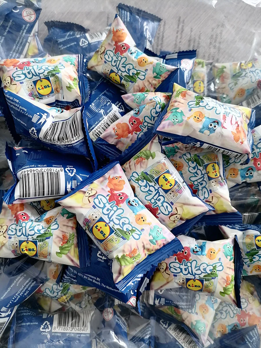 Cute Coles Stikeez Lidl Figure - Kids Toys Kitchen recensione e prezzo